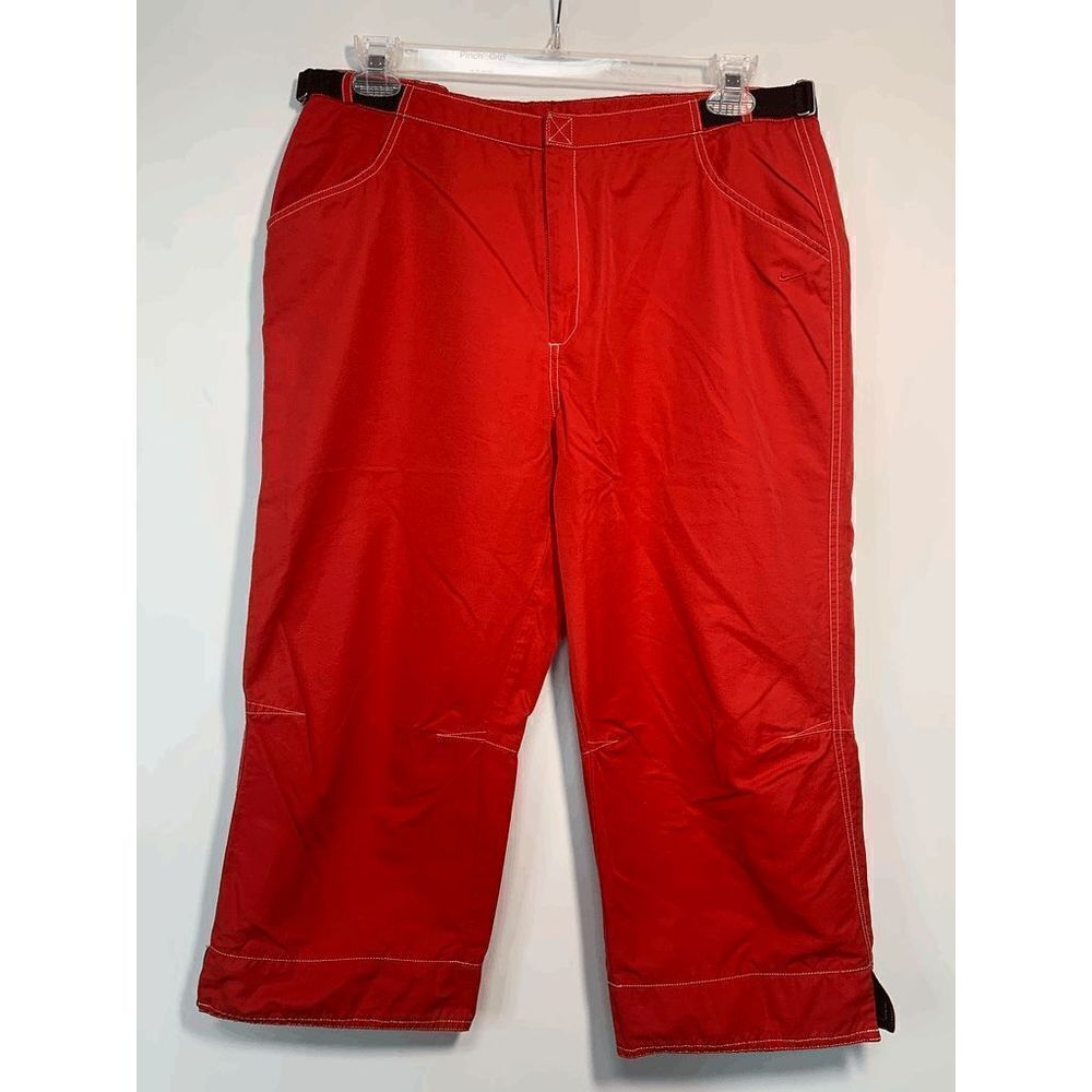 Nike 20" Inseamred Crop Pant